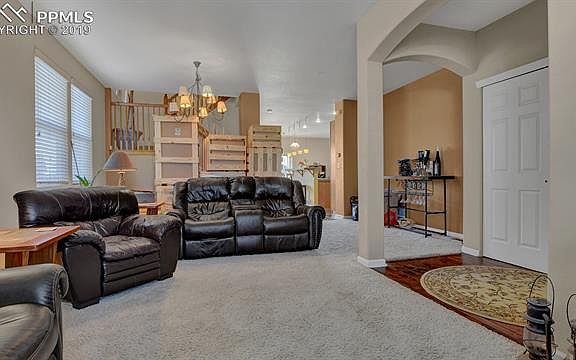 5th image of 2156 Capital Dr