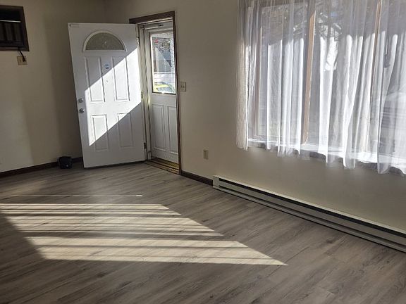 3rd image of 80 N Welles Ave