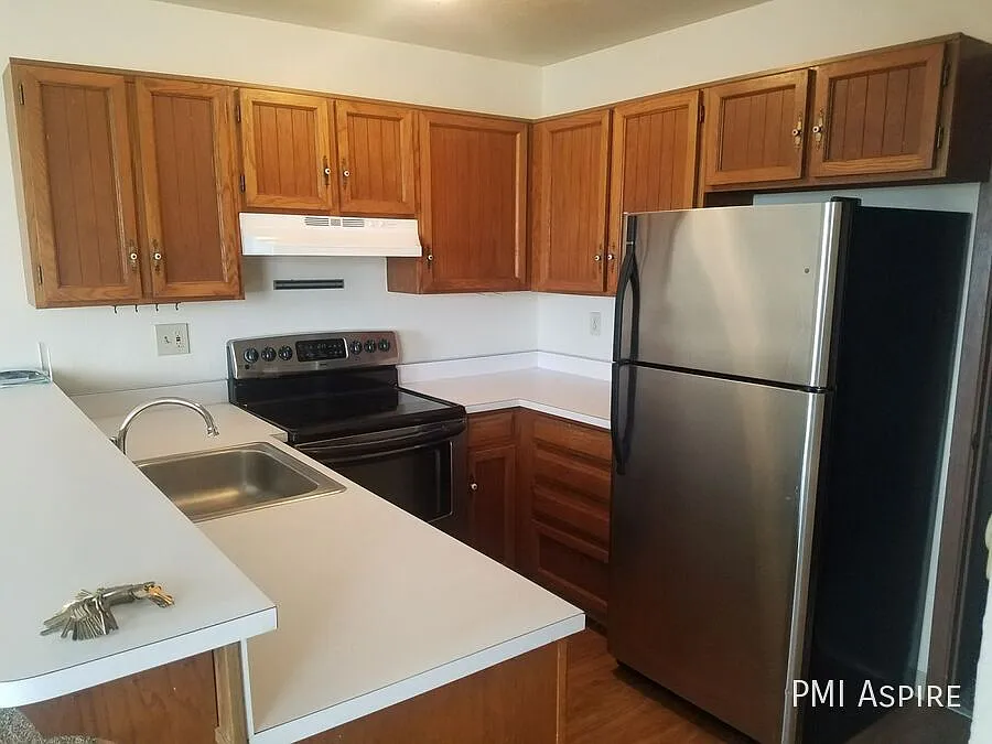 2 Bedroom 1 Bath Apartment in Lafayette — Photo 3