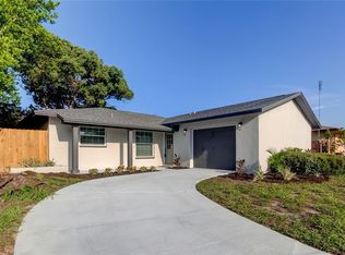 1608 Fox Run Dr, Tarpon Springs, FL 34689