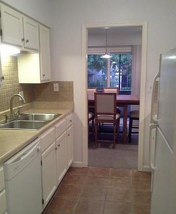 5th image of 5008 Grand Ave APT B