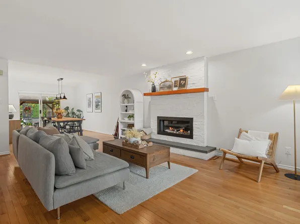 1479 Percy Ct, North Vancouver, BC V7G 2P4