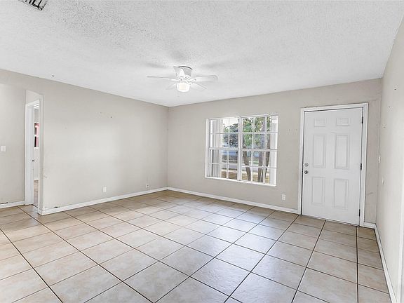3rd image of 1530 SW 64th Avenue