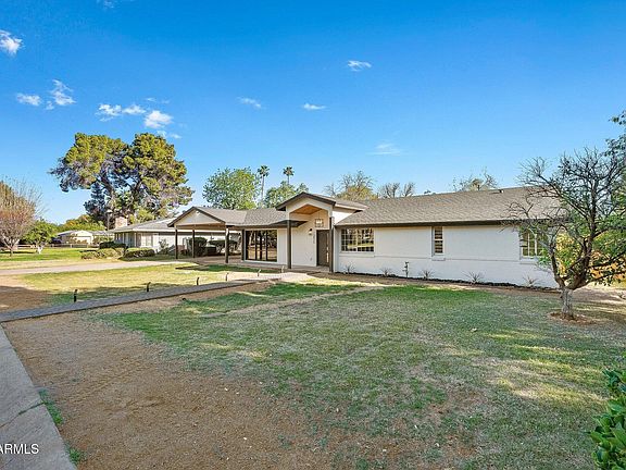 3rd image of 1211 W RANCHO Drive