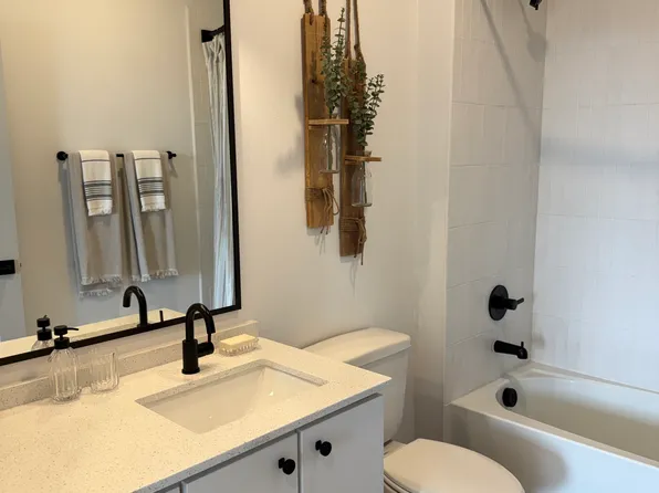 (undisclosed Address), New Braunfels, TX 78130