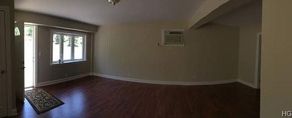 4th image of 709 Abbey Ln