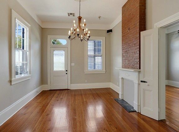 3rd image of 1018 Saint Ferdinand St
