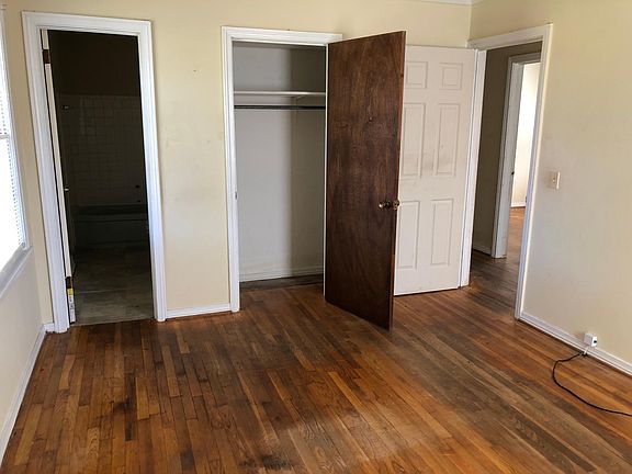 2nd image of 18 Wentworth St