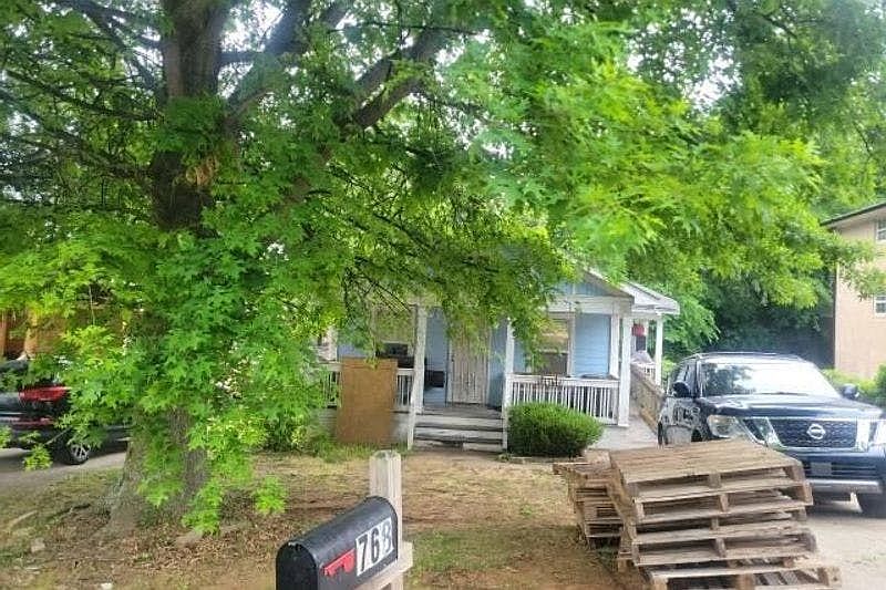 1st image of 768 Bender St SW