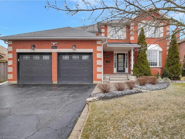 11 Hume Dr, Cambridge, ON N1T 1N2