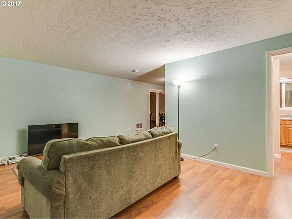 5th image of 3700 E 18th St