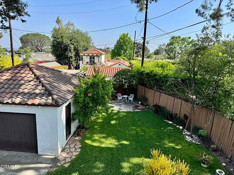 1736 Vistillas Rd — Photo 43