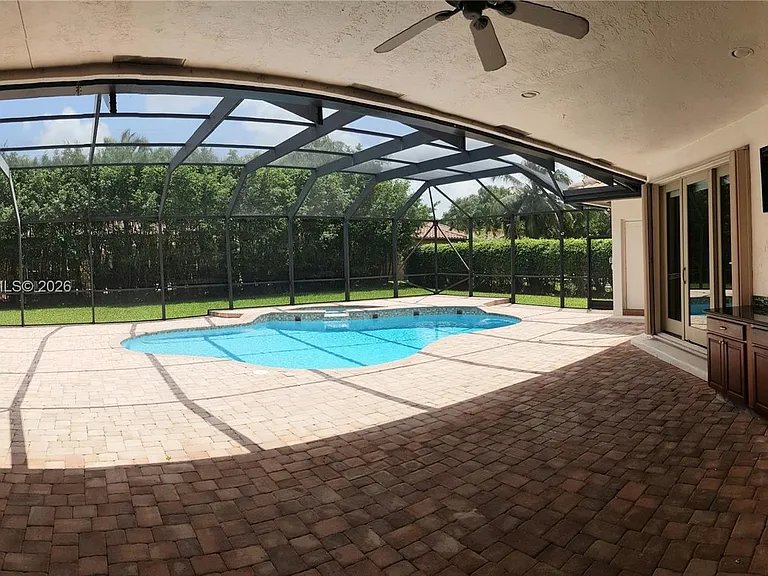 405 Sabal Way — Photo 22