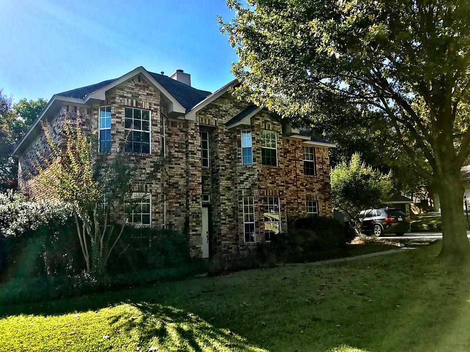 1st image of 413 Longfellow Dr
