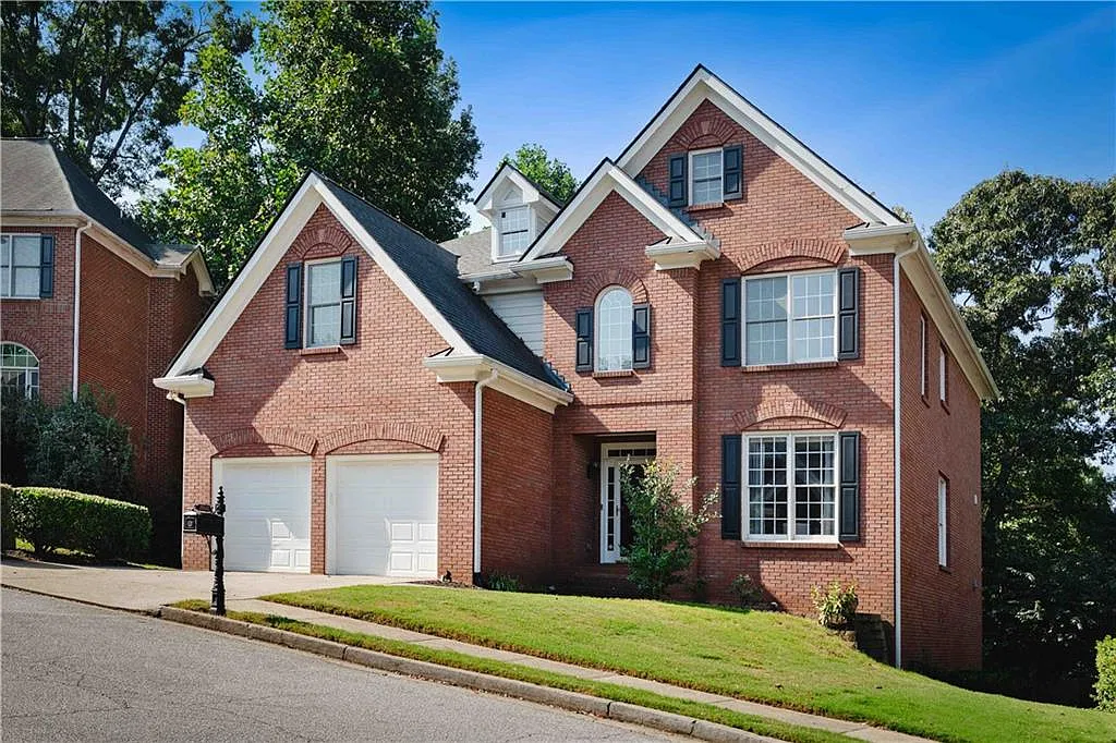 5 bed, 4.5 bath, 4427 sqft, $4,750 — Photo 3