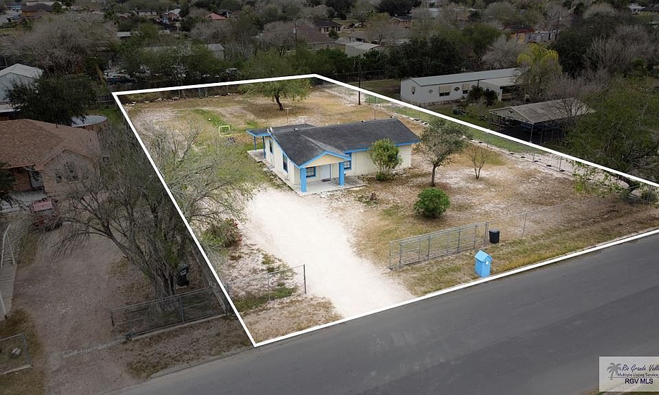 1st image of 4814 Robin Ln