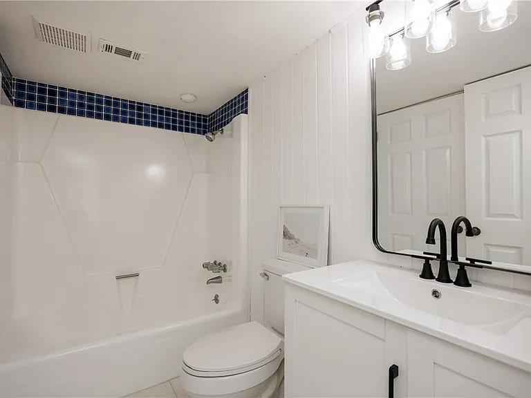 321 S 7th St #A — Photo 20