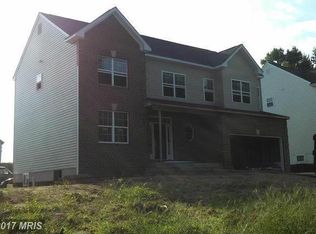 18257 Woodland Dr, Triangle, VA 22172