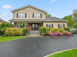 622 Wilmot Rd, Scarsdale, NY 10583