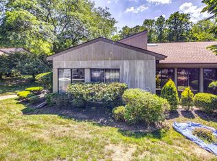 64 Ellsworth Ct, Red Bank, NJ 07701