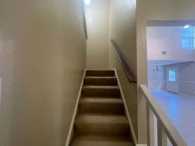 1226 W Hudgins St — Photo 17