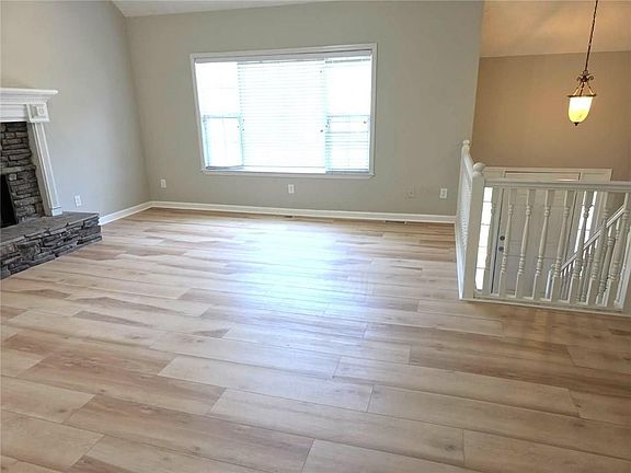 5th image of 6009 Deer Springs Ln NW