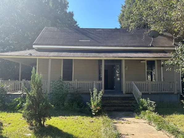 310 Elm St, Barnesville, GA 30204