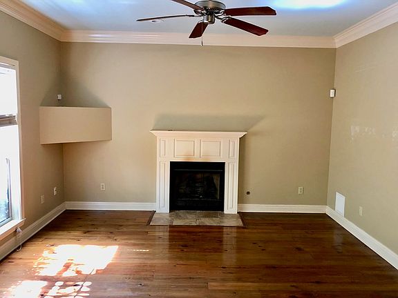 3rd image of 104 Windstone Dr