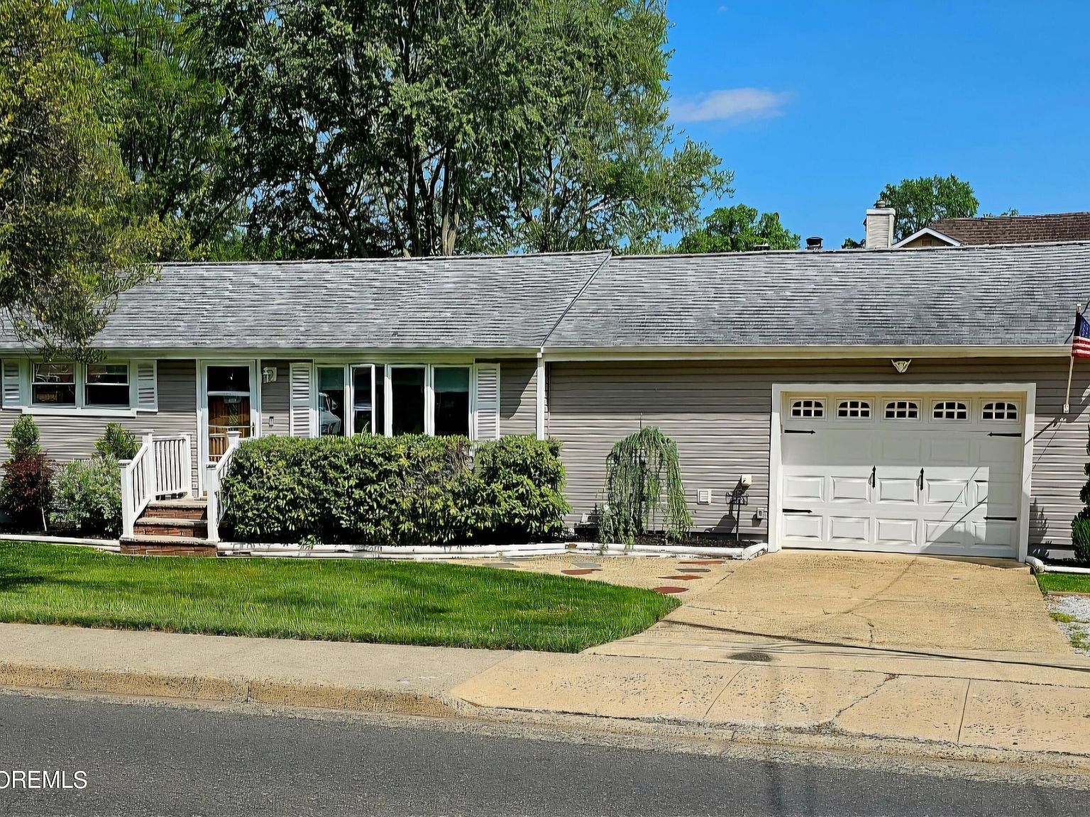 42 Middlesex Road, Matawan, NJ 07747 Zillow