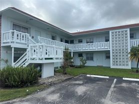 1400 NW 43rd Ter