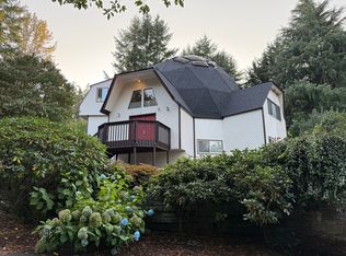 22809 SE Lake Wilderness Dr S, Maple Valley, WA 98038