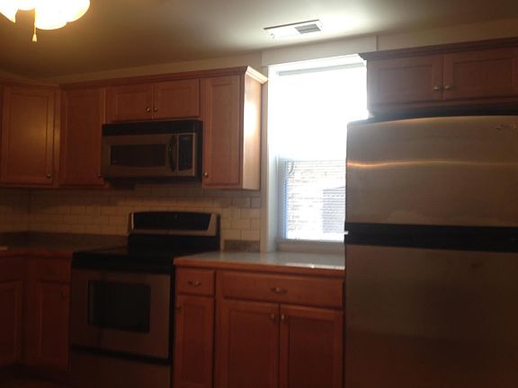 2nd image of 3300 N Albany Ave