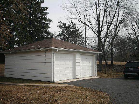 4th image of 55 Sunnyside Ln #57