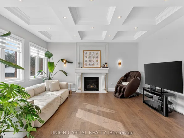 29 Elm Grove Ave, Richmond Hill, ON L4E 2T2