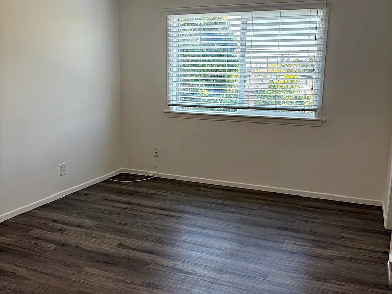 12581 Flower St #7 — Photo 8