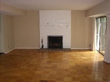 2nd image of 30 Somers Ct