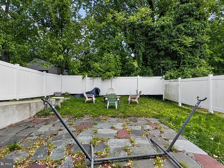 475 Old Elm St — Photo 28