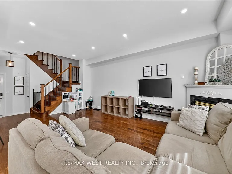 138 Gristone Cres — Photo 13