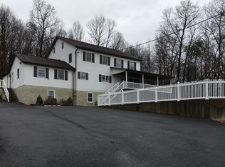 625 Pinnacle Rd, Thompsontown, PA 17094