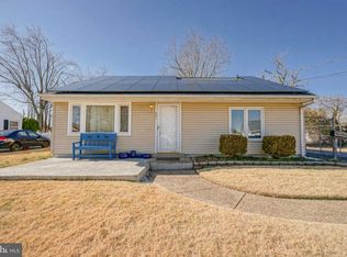 401 Delview Ln, Delanco, NJ 08075