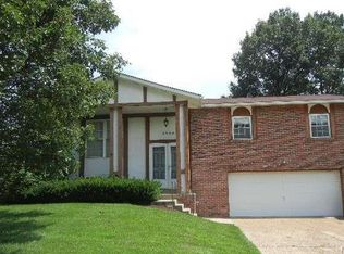 1568 Park Ridge Ln, Arnold, MO 63010