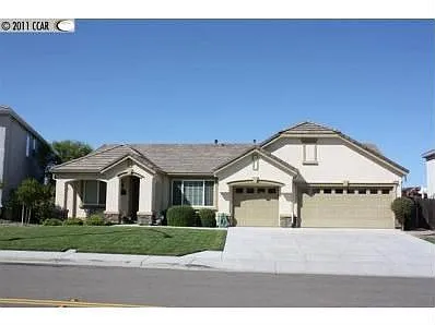 10 Connie Ct photo 1