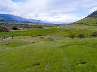 11367 Corp Ranch Rd, Ashland, OR 97520