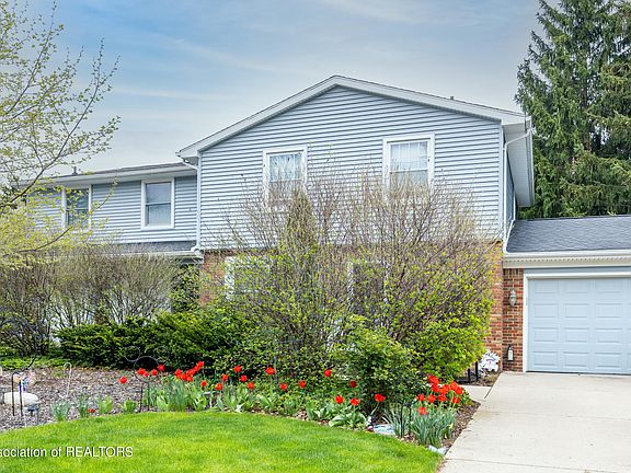 2nd image of 6204 E Birch Row Dr