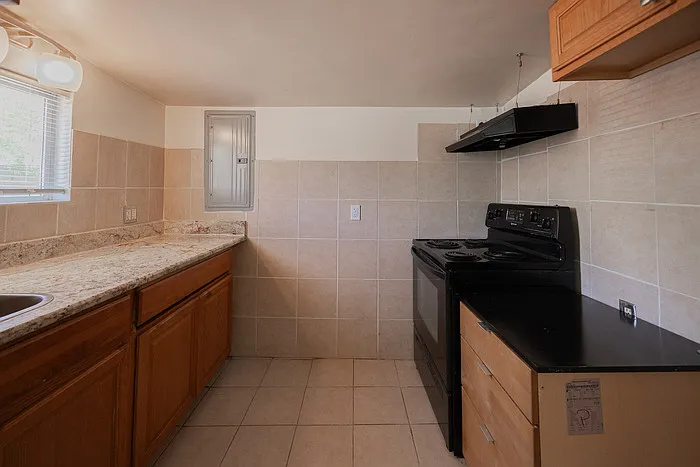 610 N 9th St #4 — Photo 9