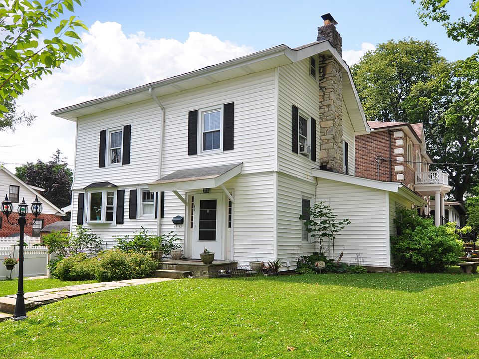 1st image of 47 Crestwood Ave