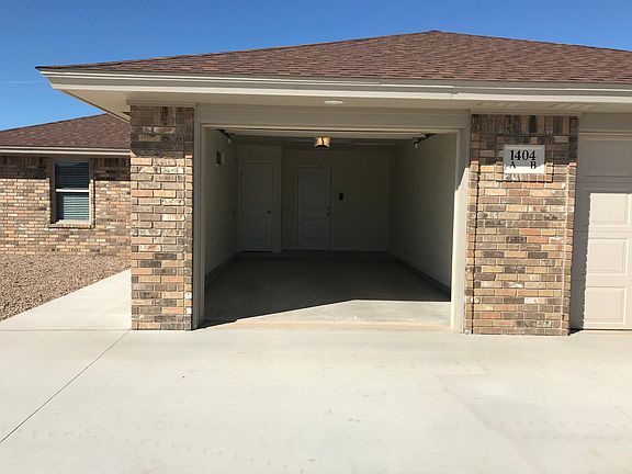 single car garage with opener