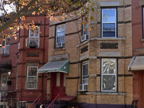 516 55th Street image 1 of 4