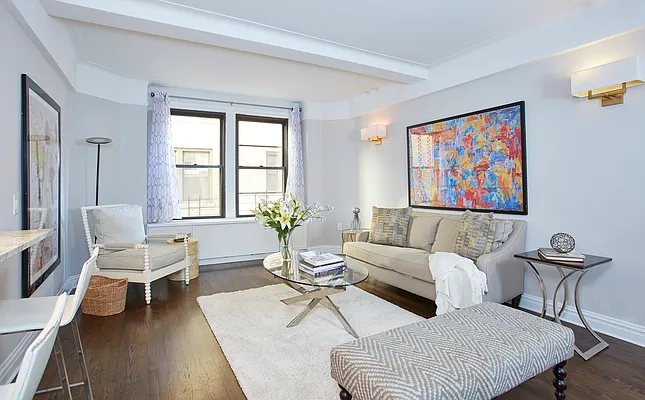 Sold by Brown Harris Stevens | media 19