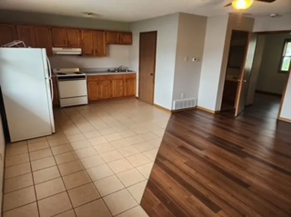 405 4th Street Delhi, IA, 405 4th St #4, Delhi, IA 52223